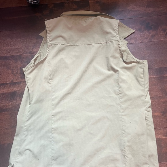 Vintage layering piece - Picture 2 of 9